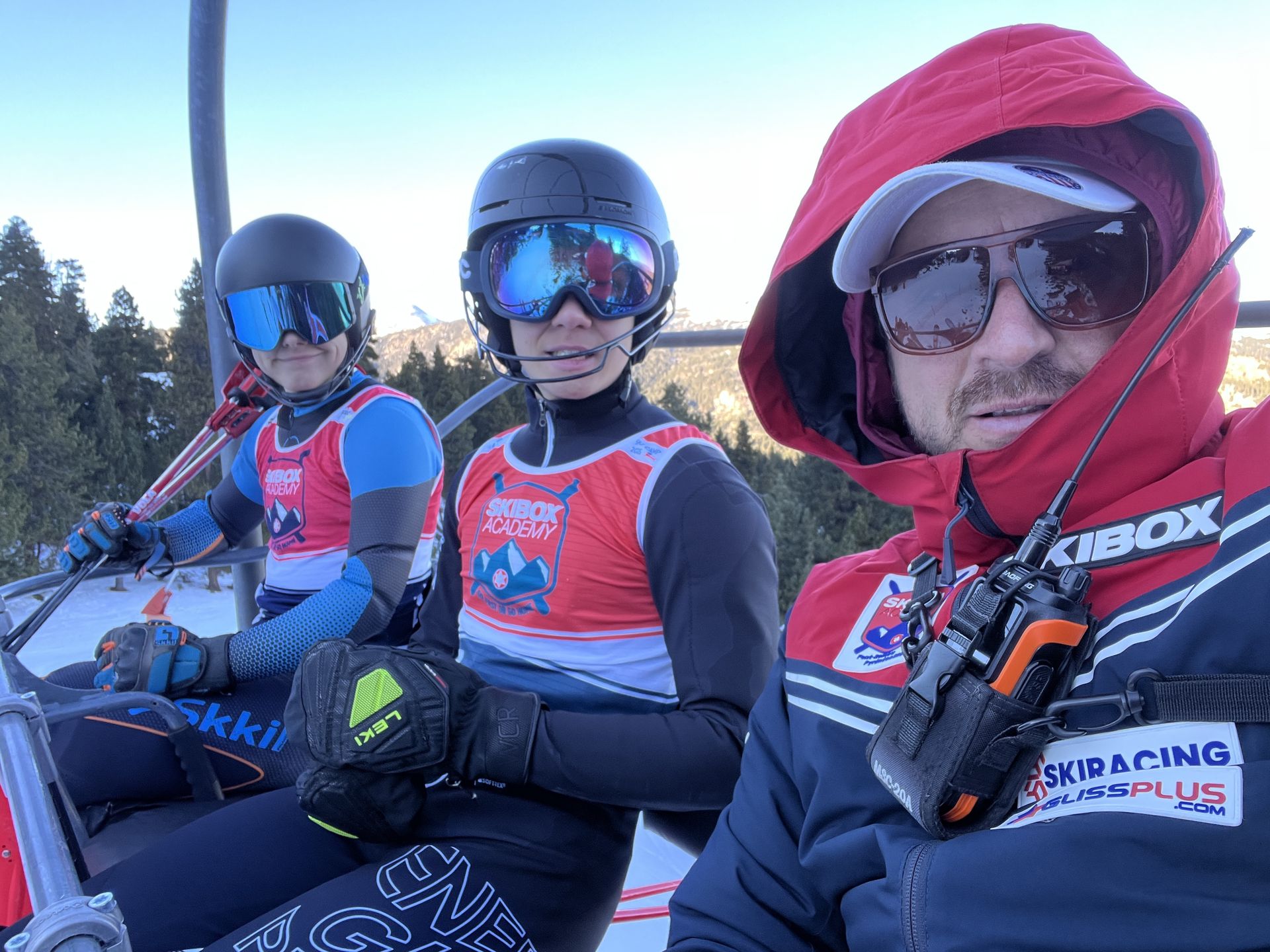 Jeunes skieurs de la Skibox Academy en stage de Noël à Font-Romeu